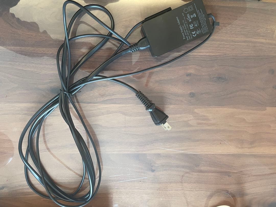 Microsoft Surface Pro4レッドキーボード、充電ケーブル付き