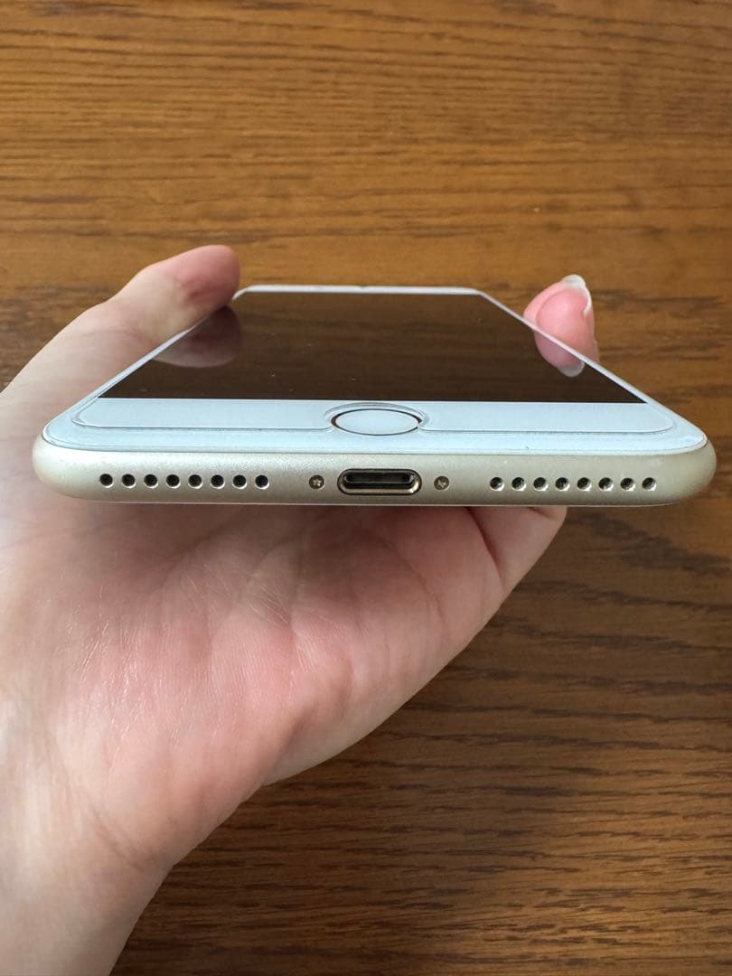 Apple iPhone 7 Plus ゴールド　128GB