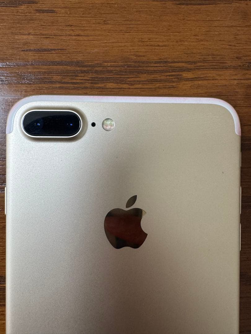 Apple iPhone 7 Plus ゴールド　128GB