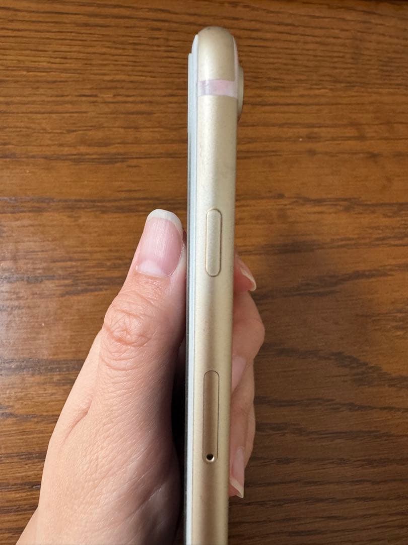 Apple iPhone 7 Plus ゴールド　128GB