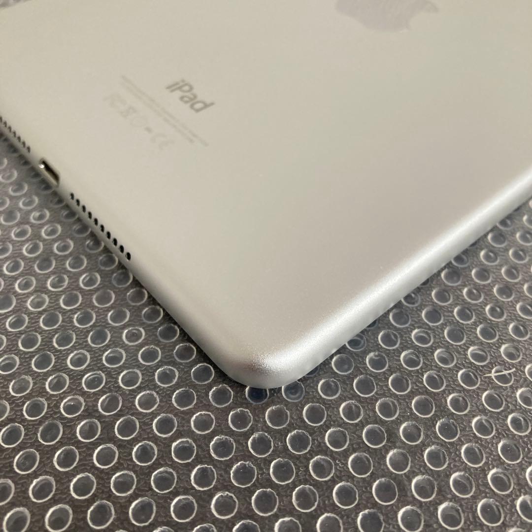 3044【早い者勝ち】美品☆iPad mini4第4世代 64GB SIMフリー