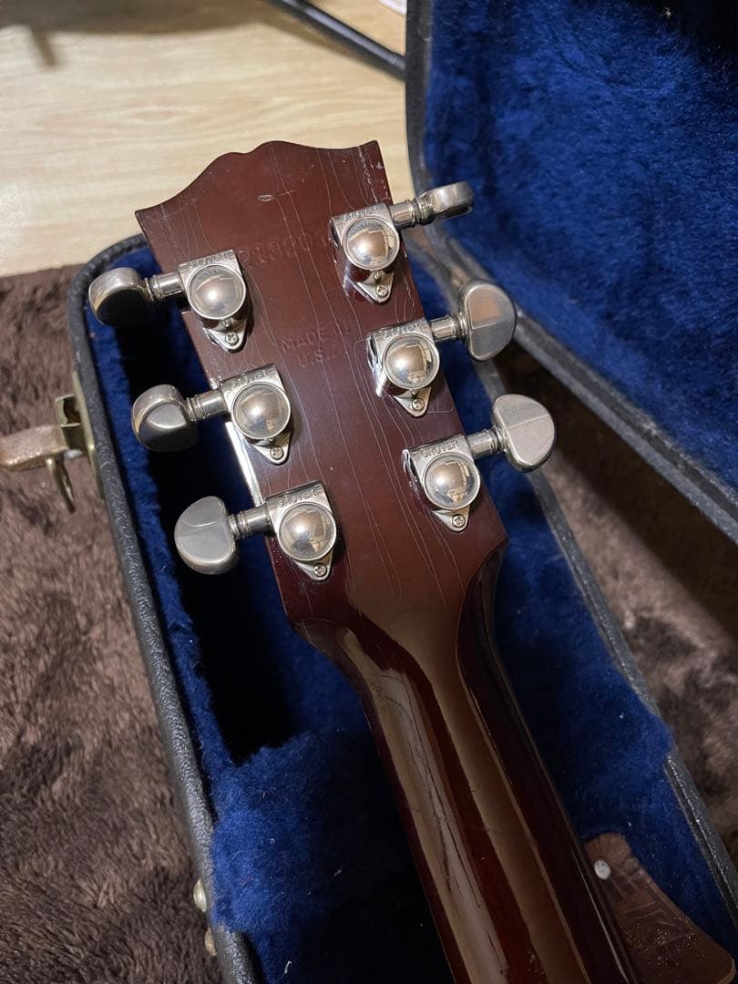 Gibson Hummingbird 2002年製