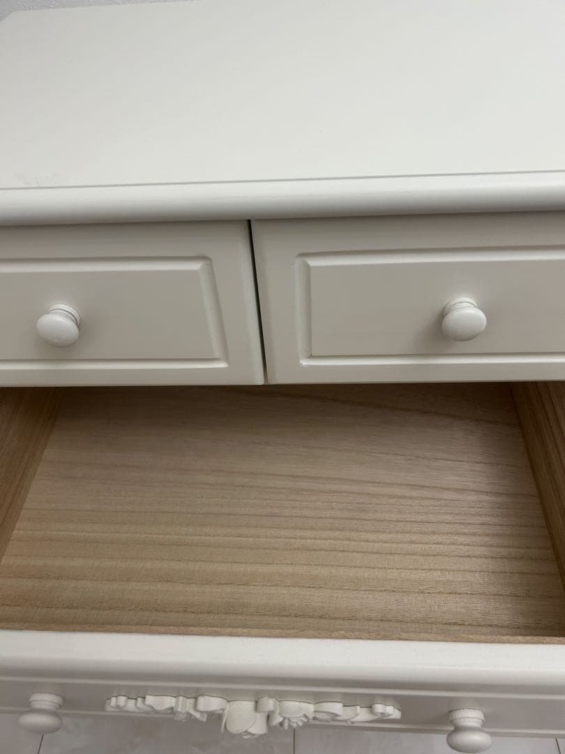 ロココ調　猫脚　薔薇　ホワイトキャビネット　アンティークチェスト　シャビーシック