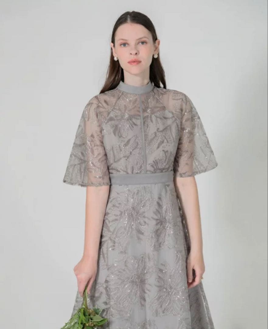 【LEJA】スパンコール花柄刺繍Aラインワンピースドレス／レジャ（Leja）