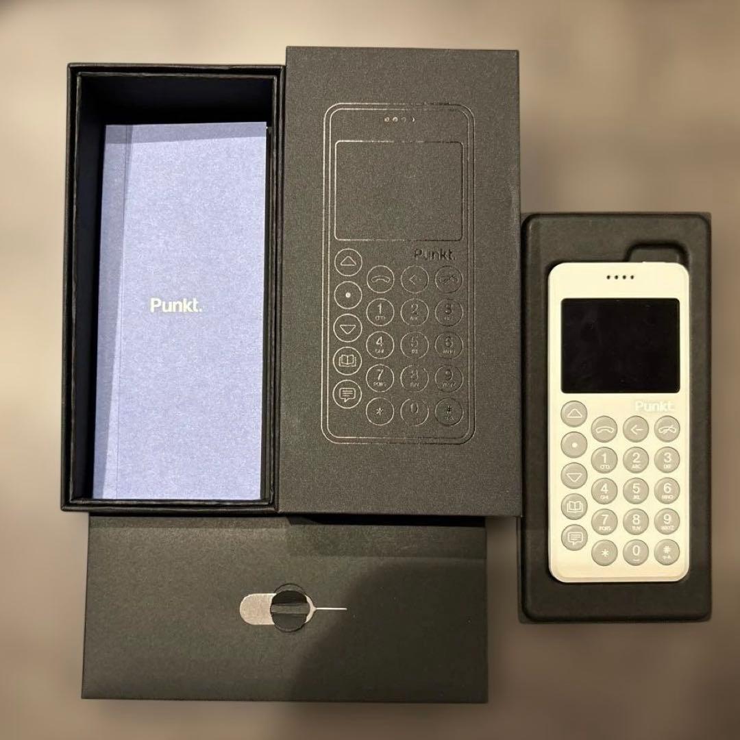 美品　Punkt. MP02 シンプル携帯 ミニマリズム 動作確認済