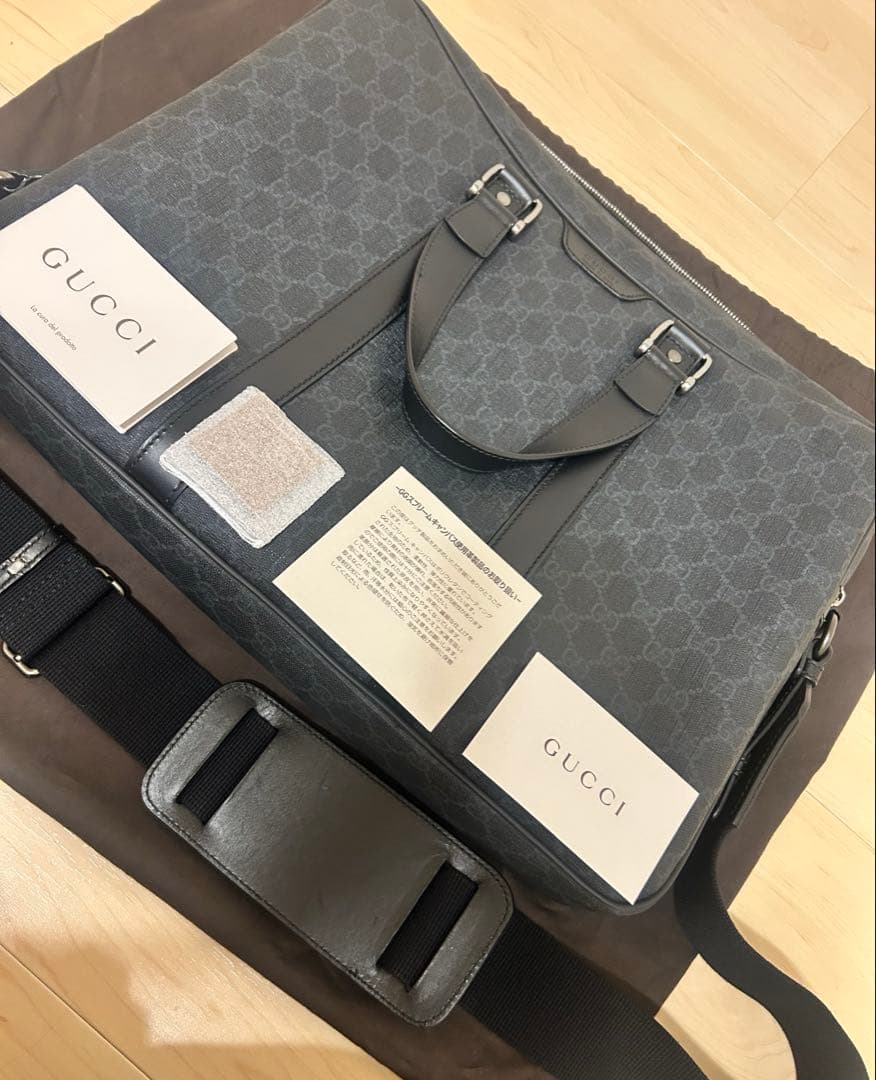 GUCCI メンズバッグ ブリーフケース ビジネスバッグ　ショルダーバッグ 鞄