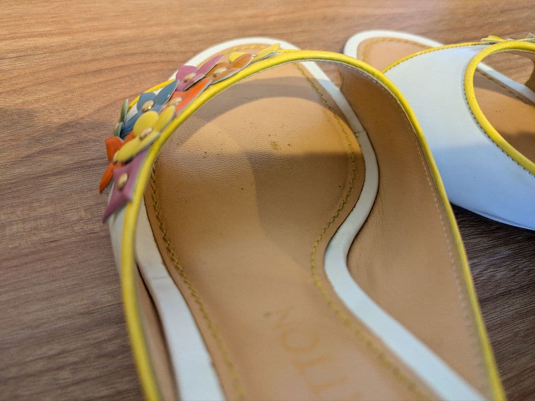 ヴィトン　フラワーモチーフ　ミュール