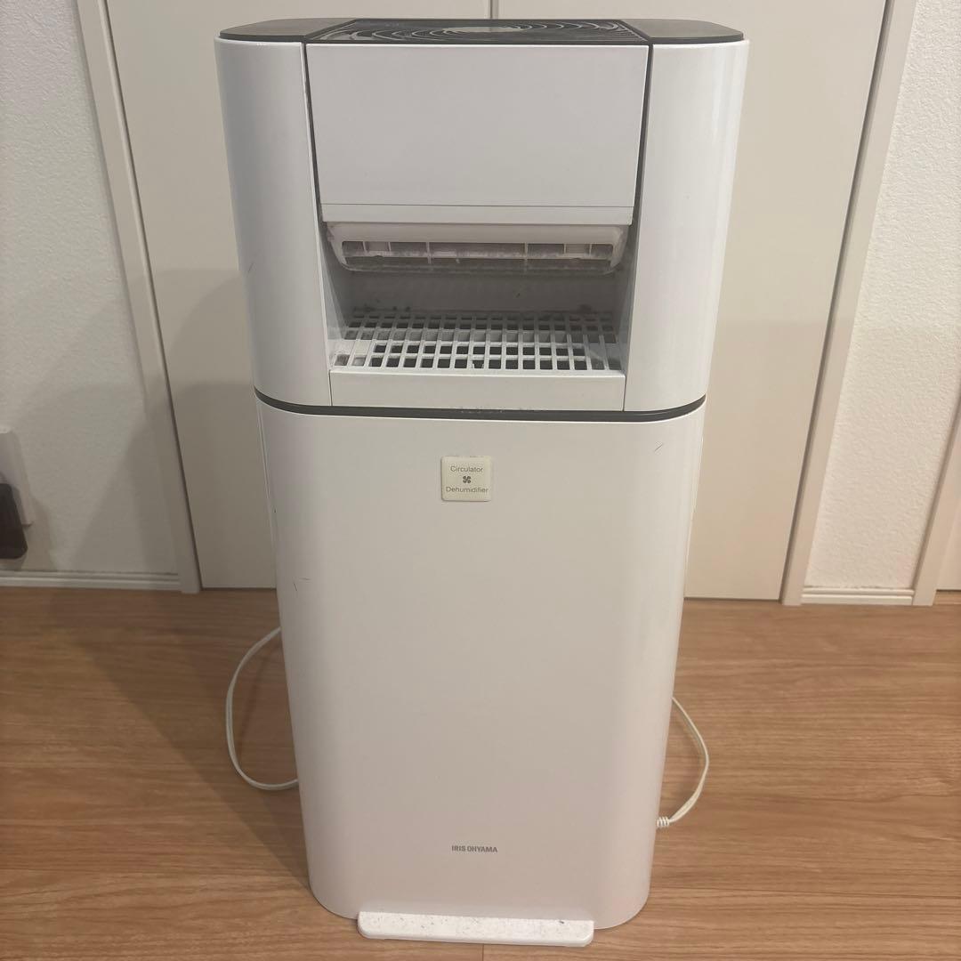 Toshiba 除湿機 ホワイト　KIJDC-L50-W