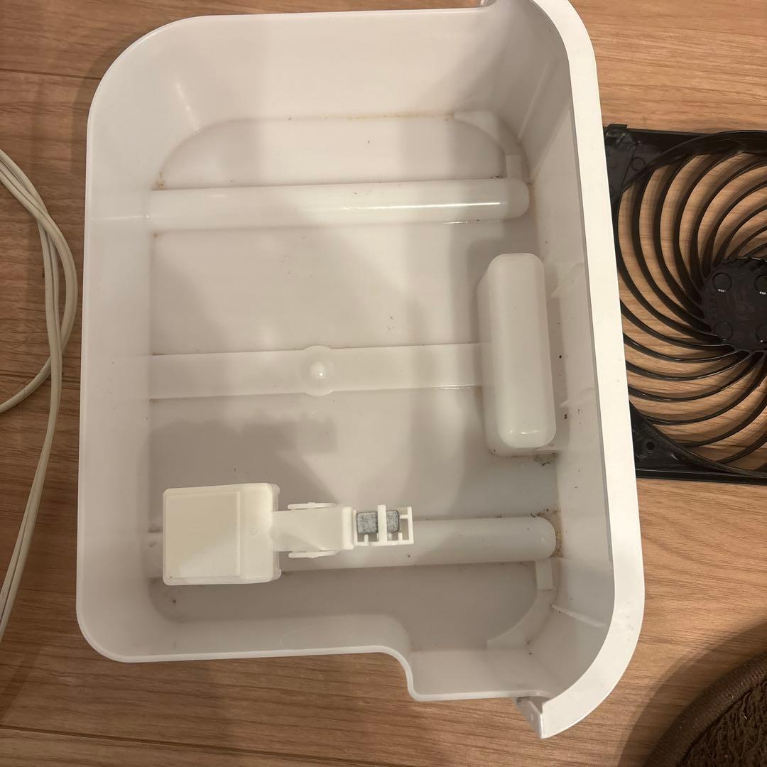 Toshiba 除湿機 ホワイト　KIJDC-L50-W