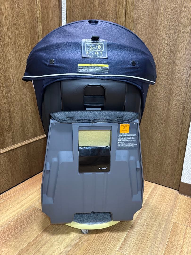 コンビ　クルムーヴ　Simplight　ダイヤモンドネイビー　チャイルドシート