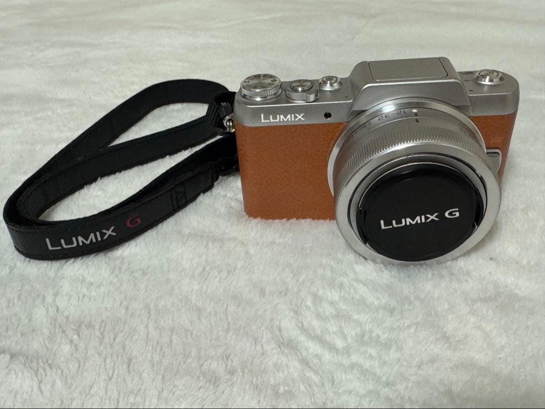 Panasonic LUMIX DMC-GF7 ミラーレス一眼カメラ　即使用可