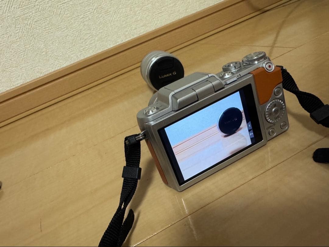 Panasonic LUMIX DMC-GF7 ミラーレス一眼カメラ　即使用可