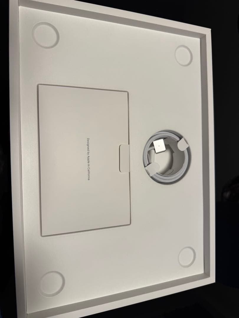 Apple MacBook Airシルバー M2本体　超美品