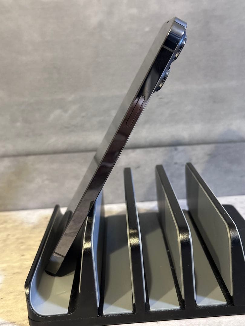 iPhone 13 Pro Max バッテリー100% 本体