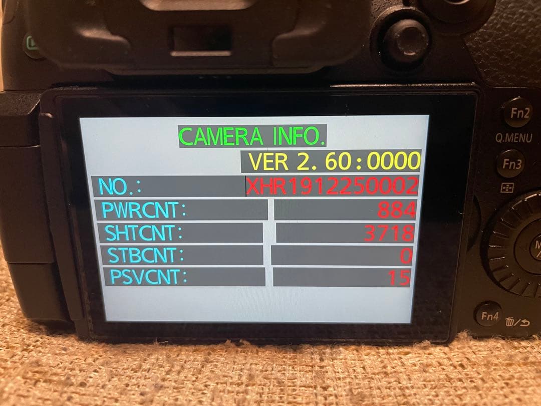 ★LUMIX GH5 レンズキット★　デジタルカメラ