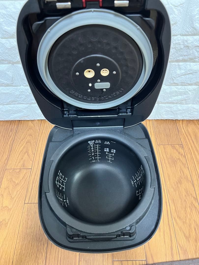 TigerIH圧力炊きたて炊飯器JPI-G100 2021年製