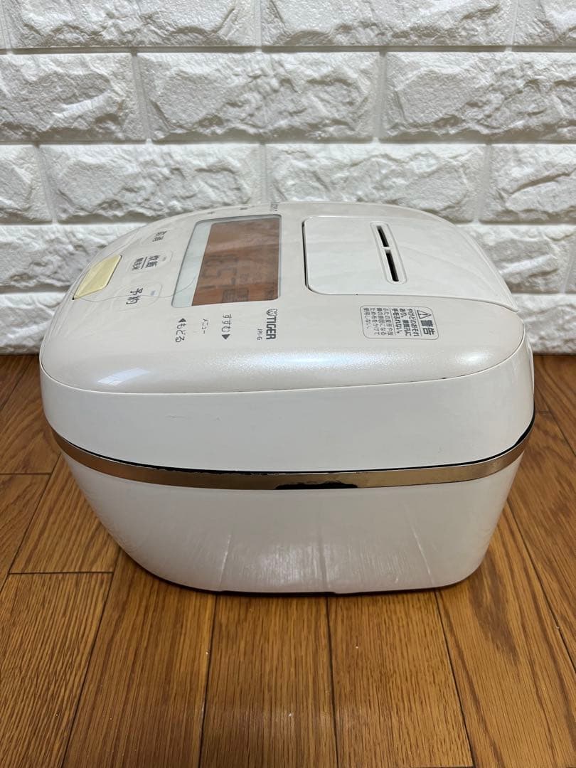 TigerIH圧力炊きたて炊飯器JPI-G100 2021年製