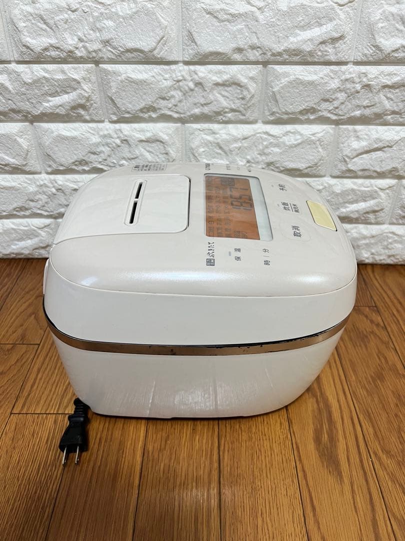 TigerIH圧力炊きたて炊飯器JPI-G100 2021年製