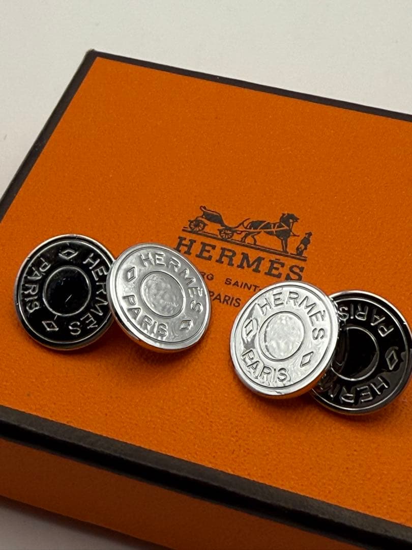 美品HERMES シルバーセリエ　カフス　カフリンクス シルバー