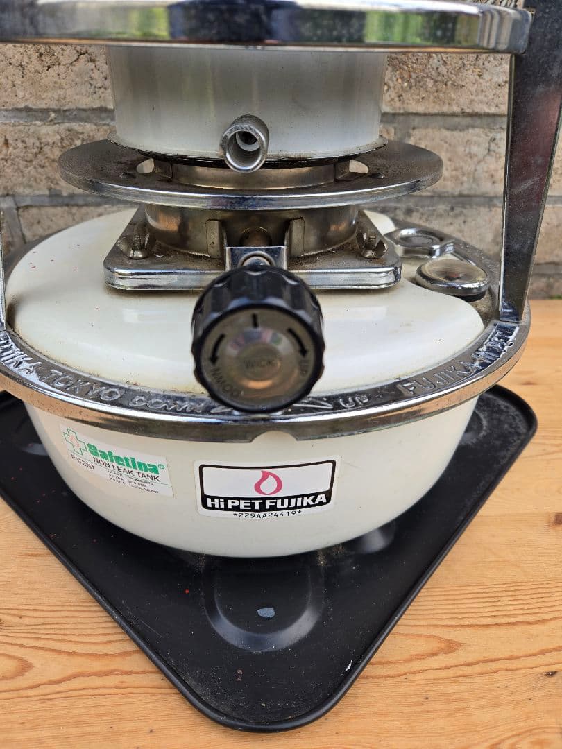 フジカハイペットHIPETFUJIKA 灯油ストーブ ホワイト　丸型　作動品