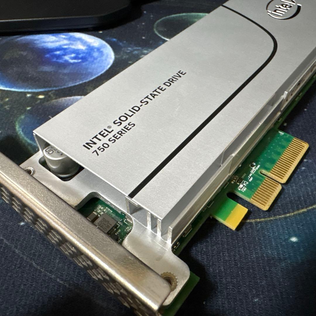 Intel SSD 750 Series 800GB データセンター向け高