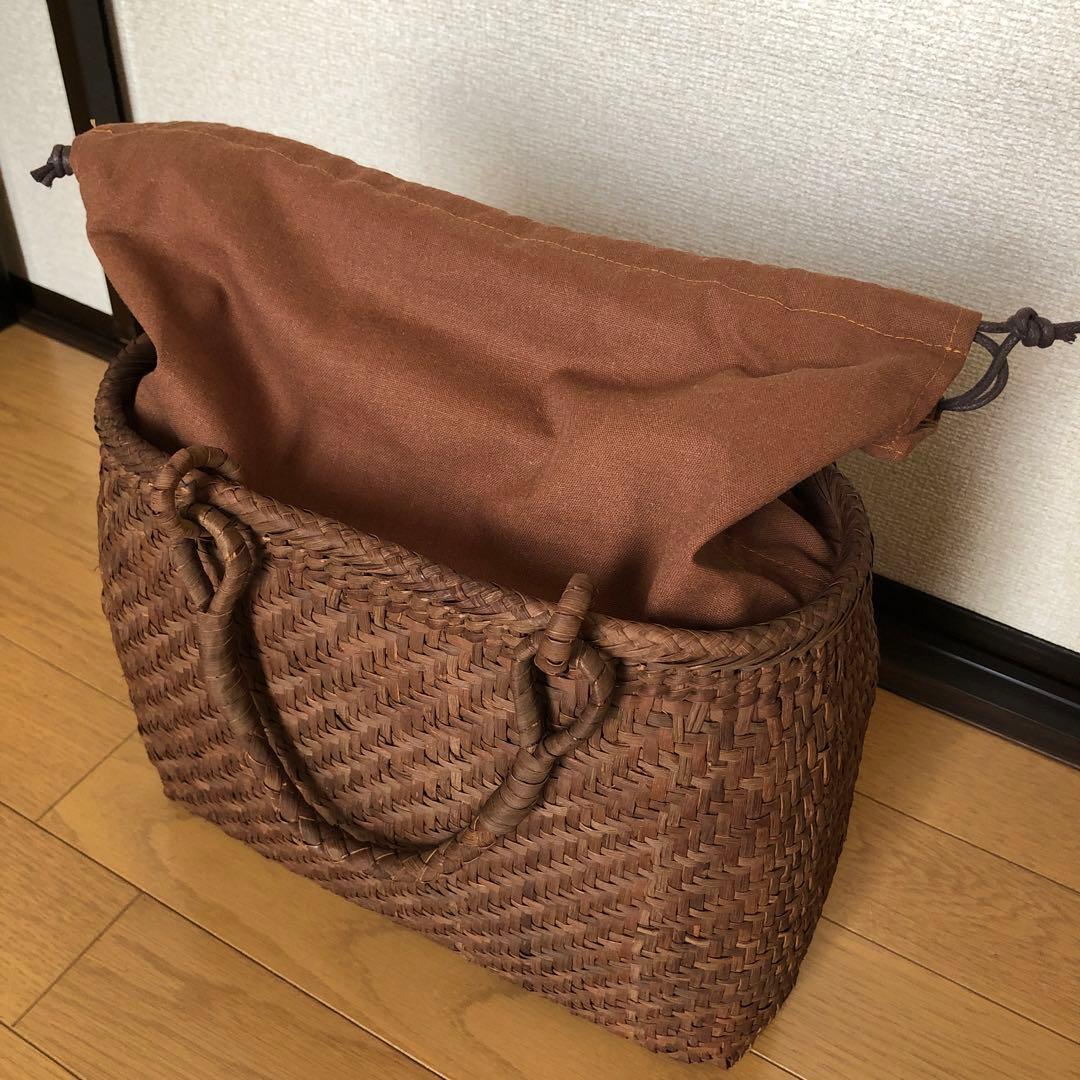 山葡萄籠バック細ひご 中布と内ポケット付き