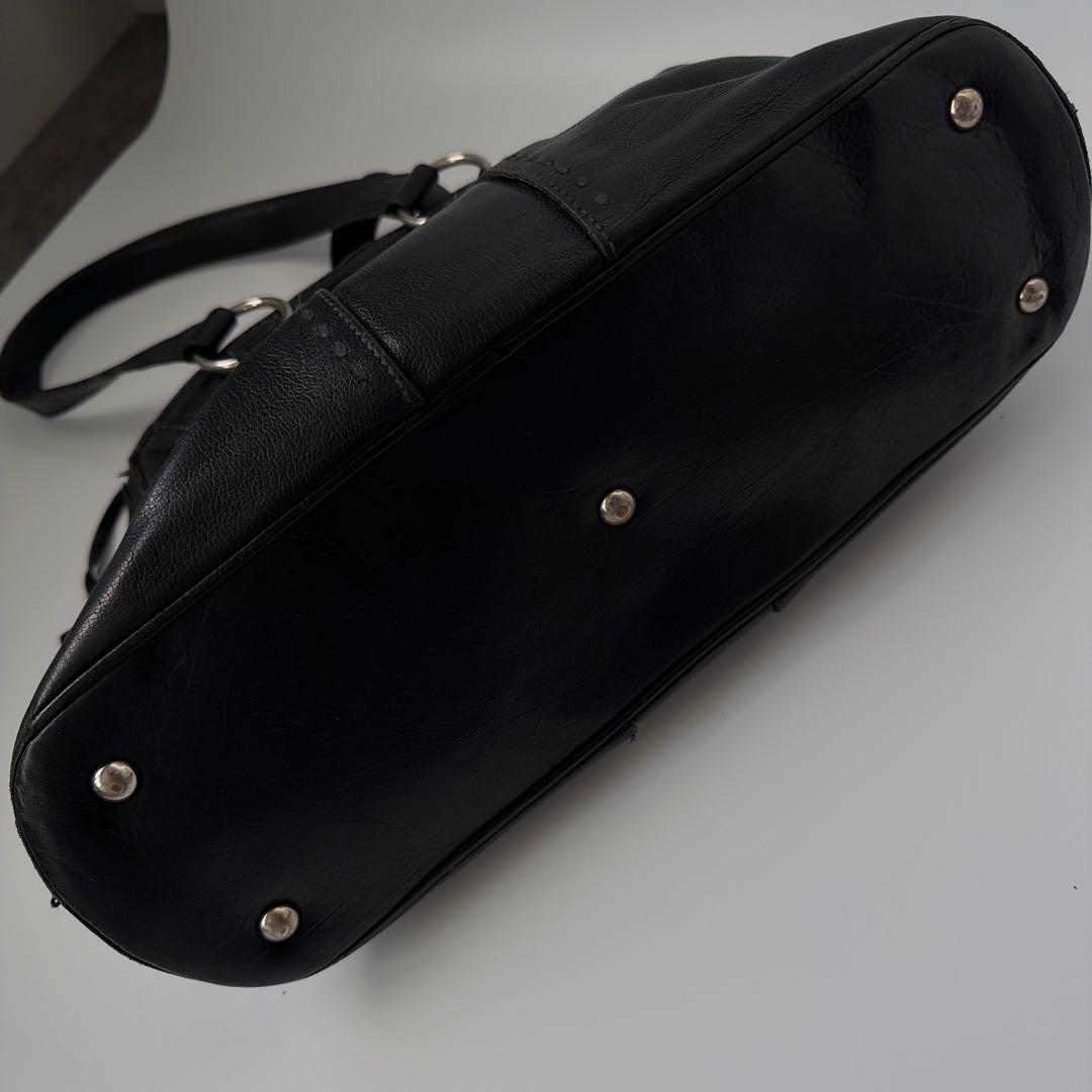 イヴ・サンローラン ミューズ パテント ショルダーバッグ