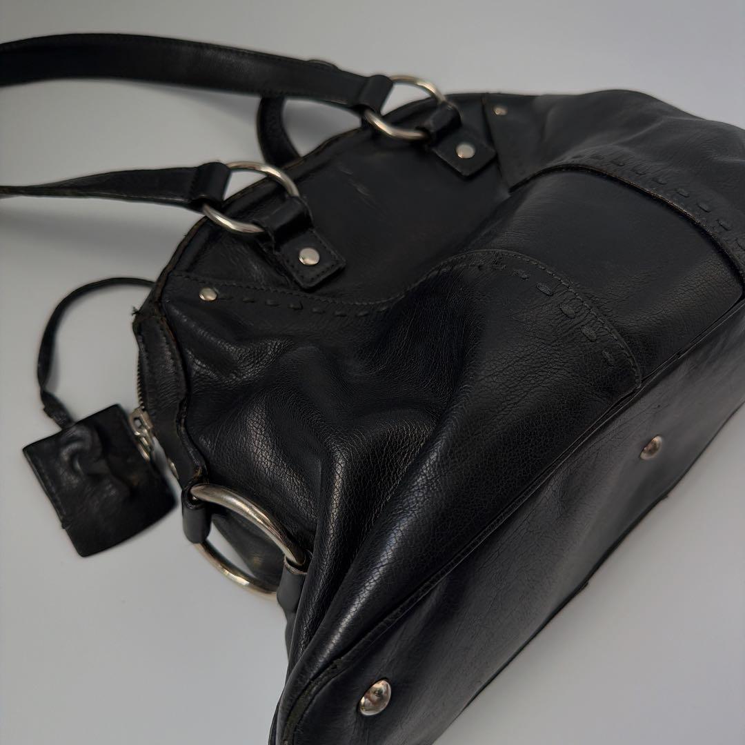 イヴ・サンローラン ミューズ パテント ショルダーバッグ