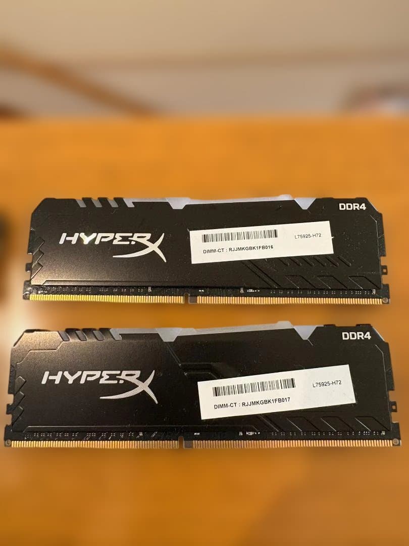 Kingston HYPERX DDR4 メモリー4枚 16GB