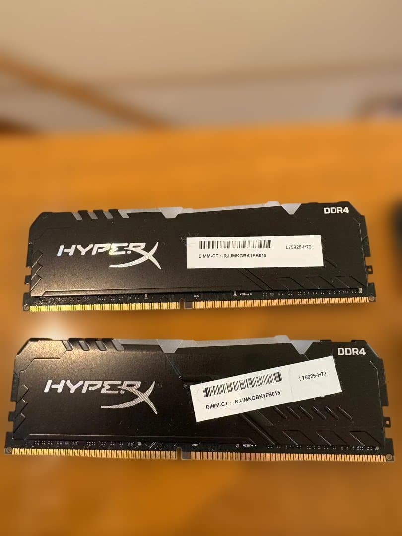 Kingston HYPERX DDR4 メモリー4枚 16GB