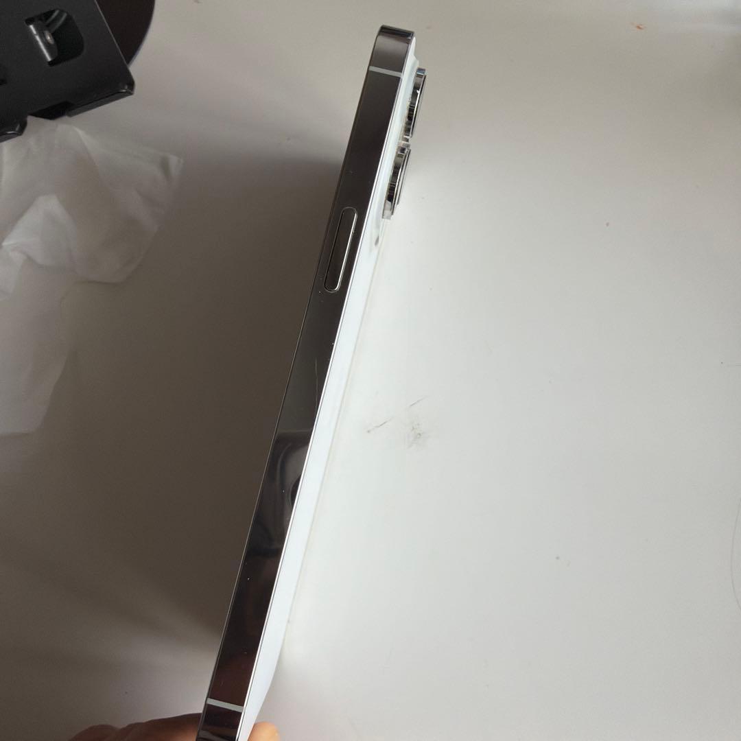 Apple iPhone 14 Pro maxシルバー 本体