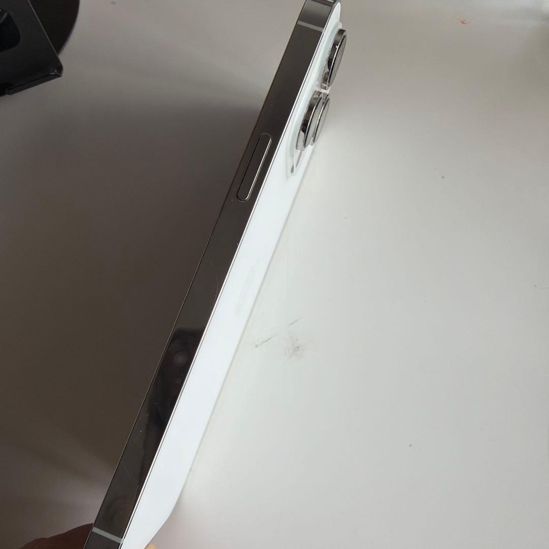 Apple iPhone 14 Pro maxシルバー 本体