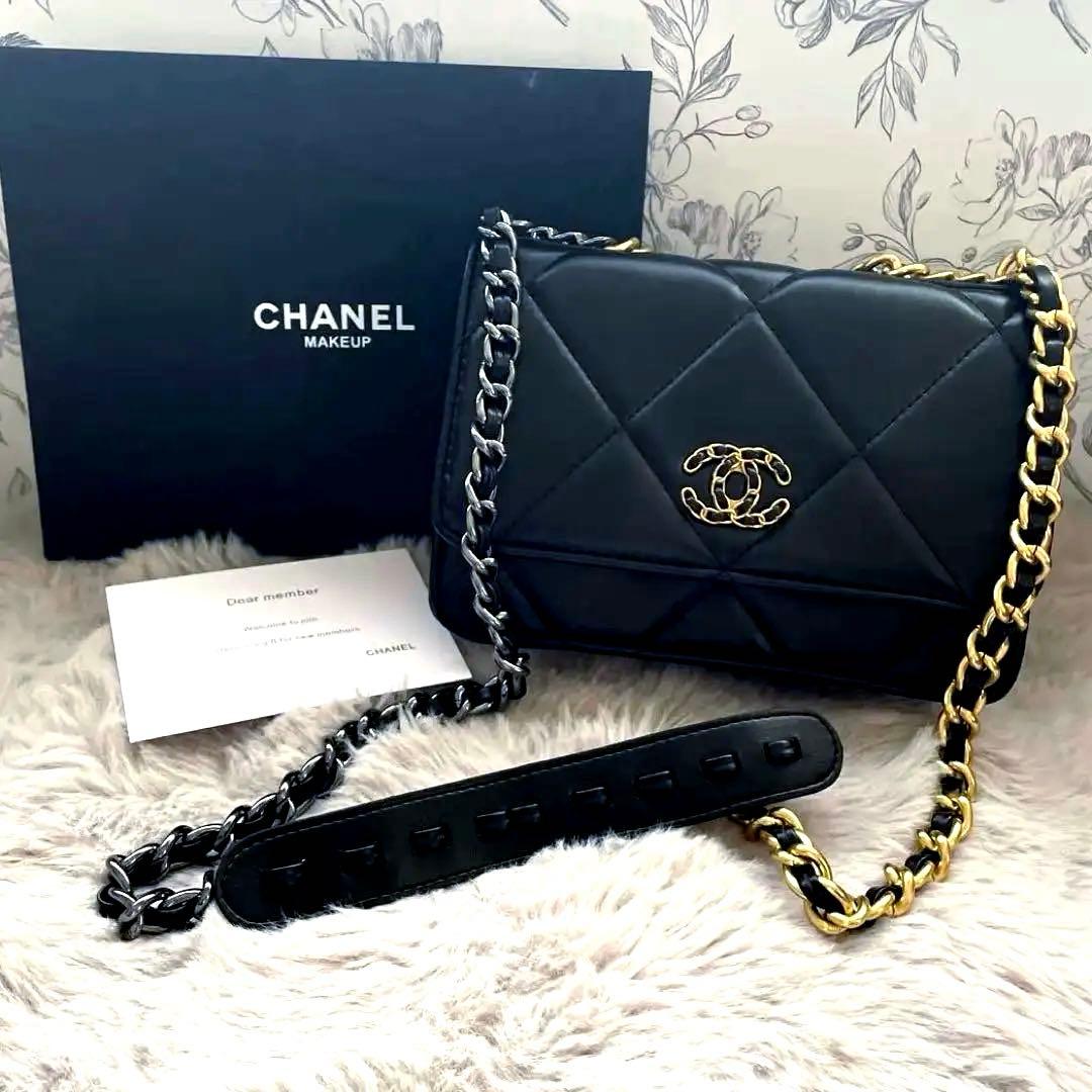 新品　CHANEL ノベルティ　ショルダー