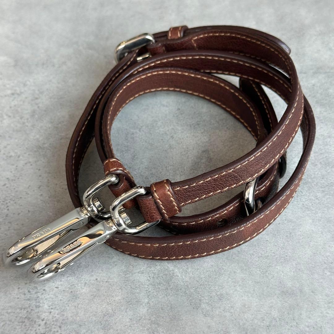 PRADA レザーショルダーストラップ