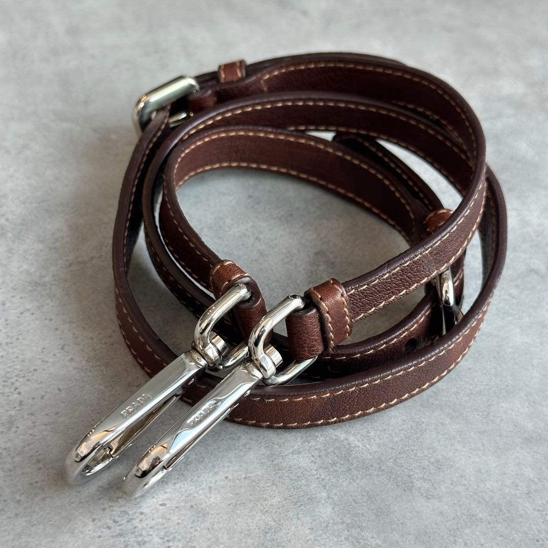 PRADA レザーショルダーストラップ