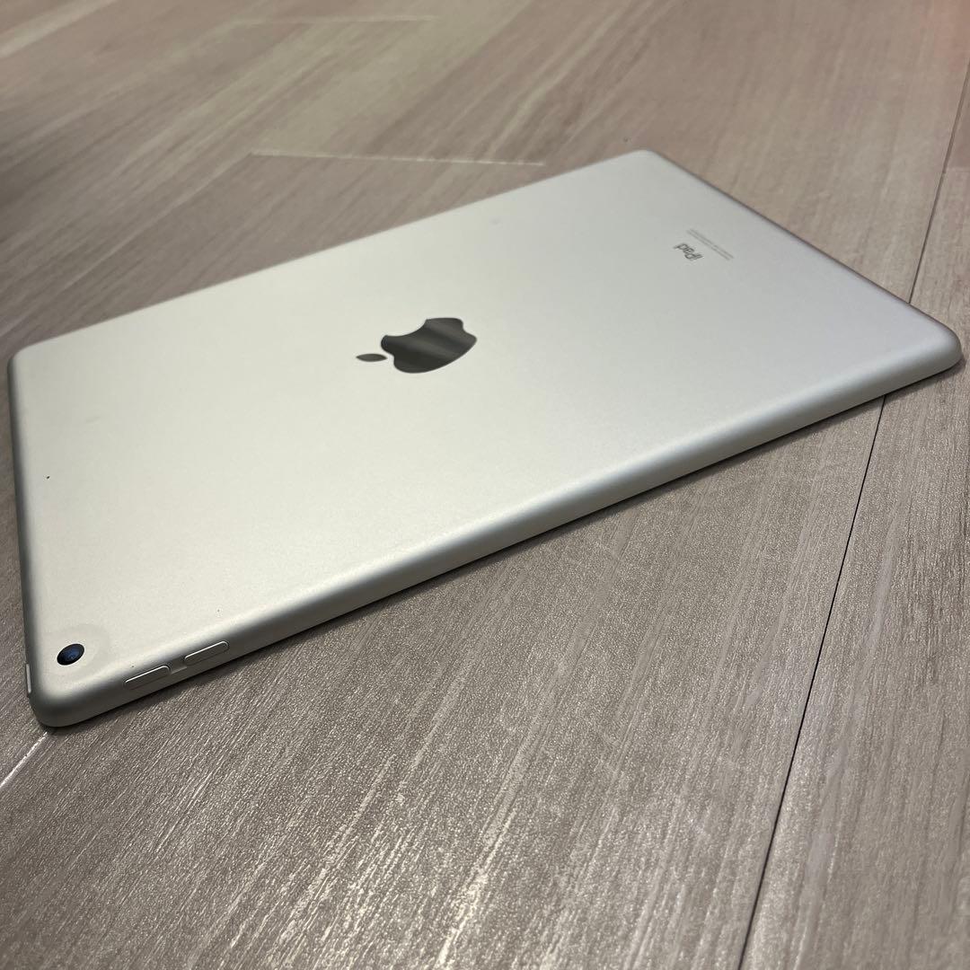 iPad 10.2インチ 第7世代 Wi-Fi 32GB シルバー