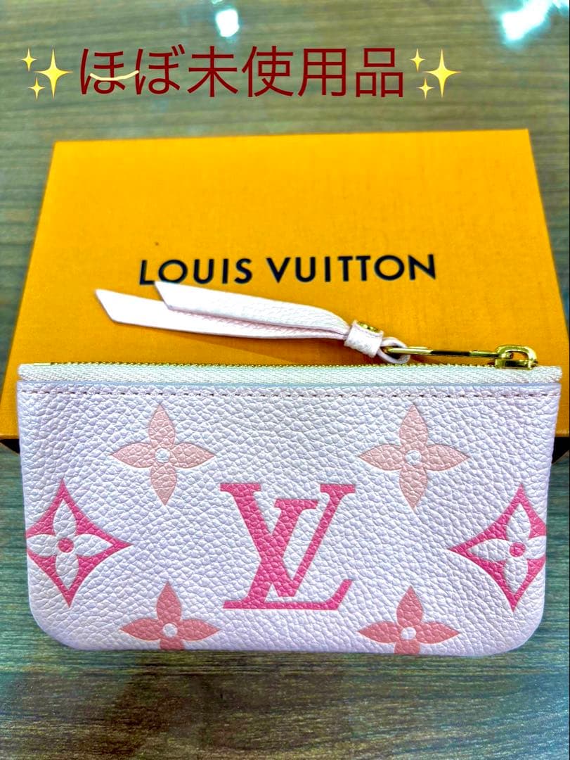 LOUIS VUITTON ピンク ケース