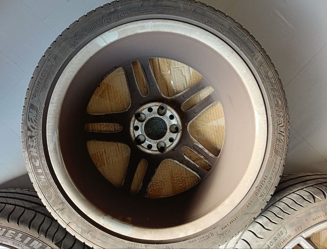 ①1本 ベンツ AMG 225/40/18/52 シューティングブレイク