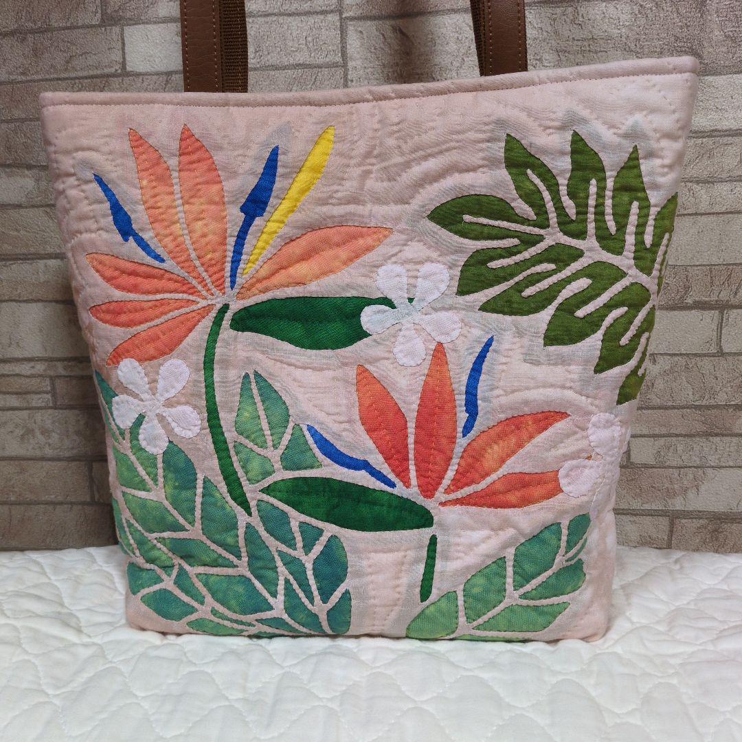 バードオブパラダイス（極楽鳥花）のハワイアンキルトバッグ　ハンドメイド