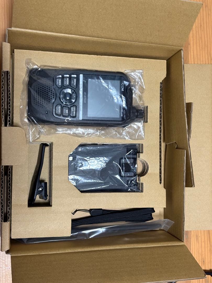 ICOM ID-52PLUS （付属品セット）詳細は商品説明ご覧下さい。