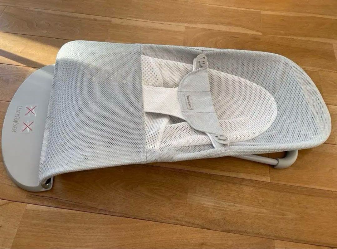 ベビービョルン バウンサー バランスソフト メッシュ 色:シルバーホワイト