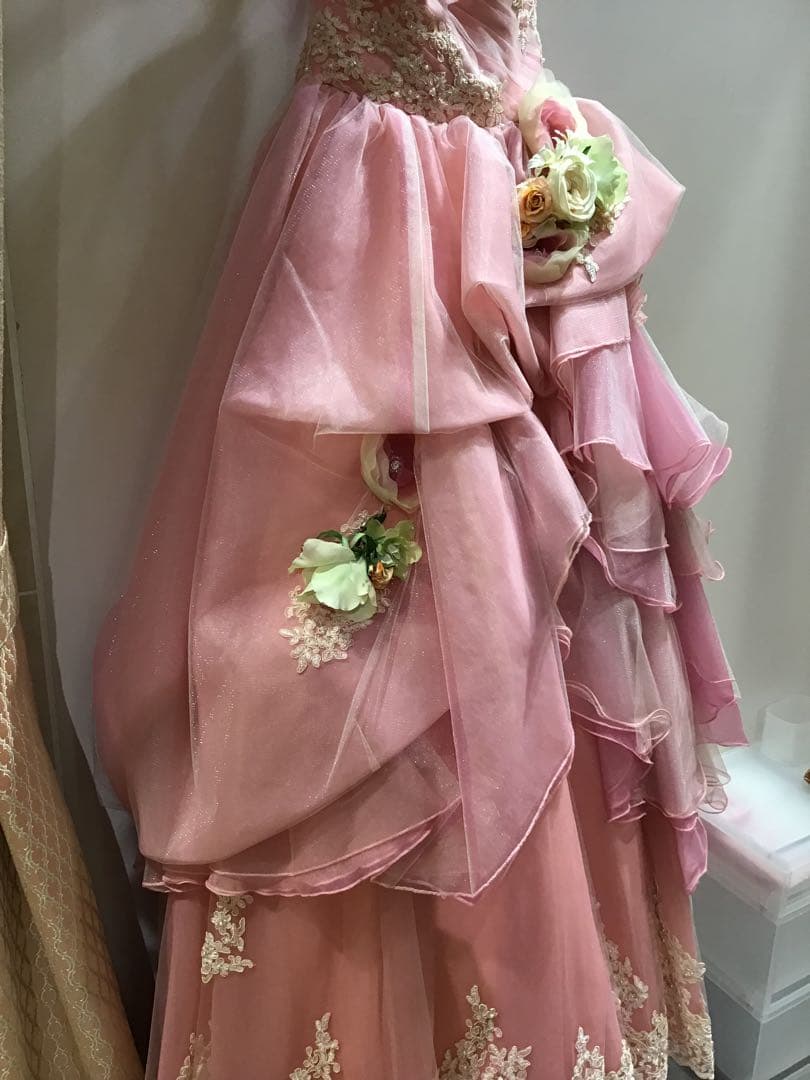 エメ。カラードレス