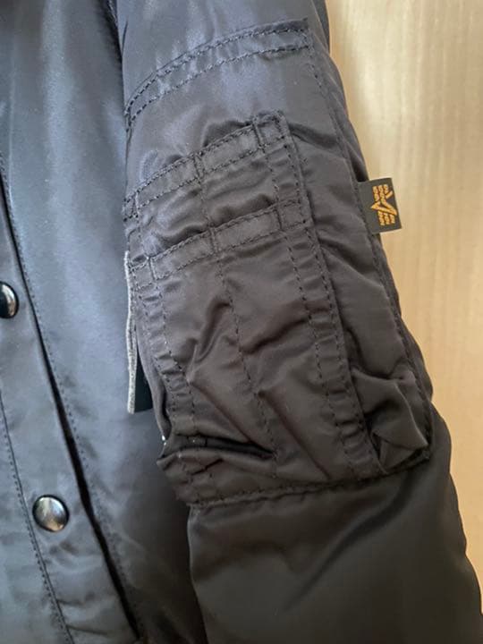 ALPHA INDUSTRIES INC N3B フライトジャケット