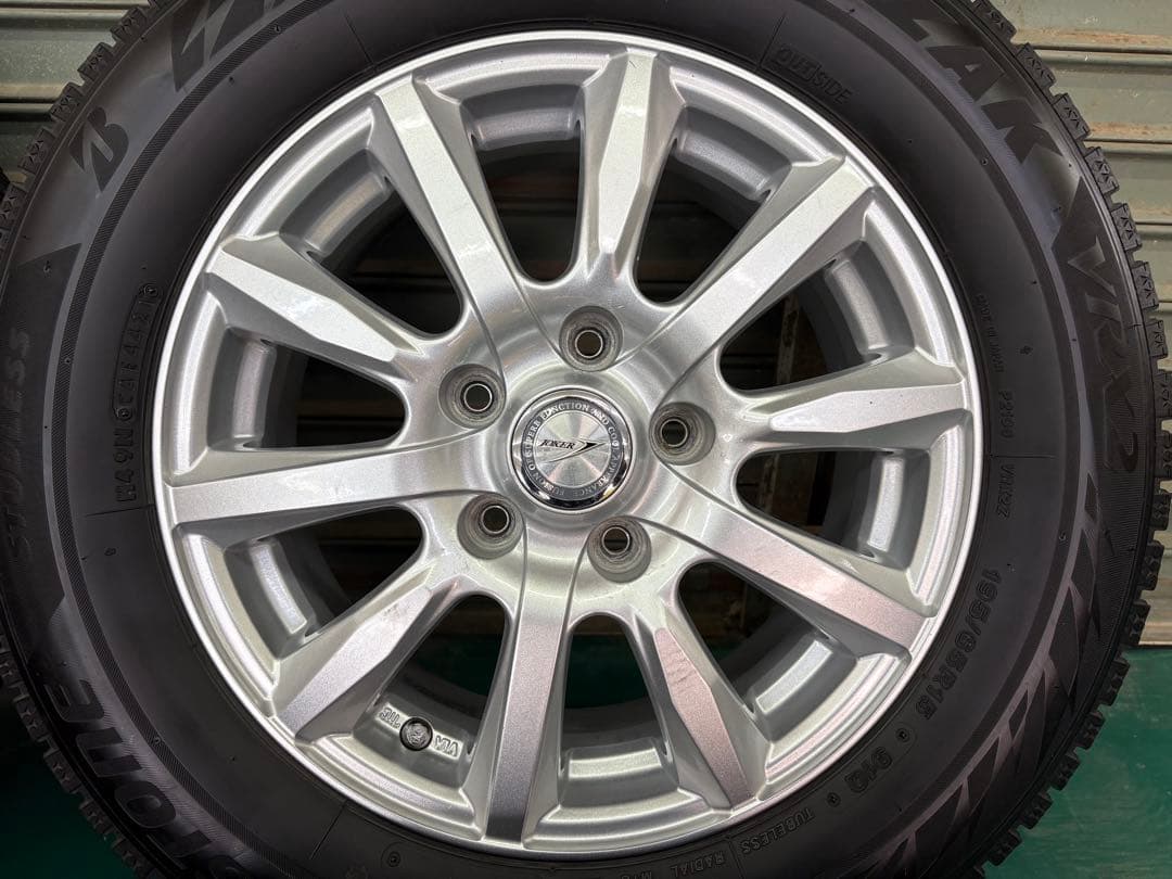 送料込み 195/65r15 スタッドレス 4本