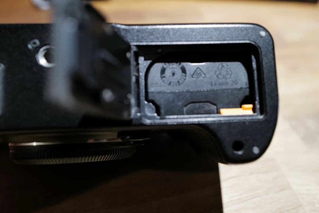 FUJIFILM フジフイルム X-T4 カメラ