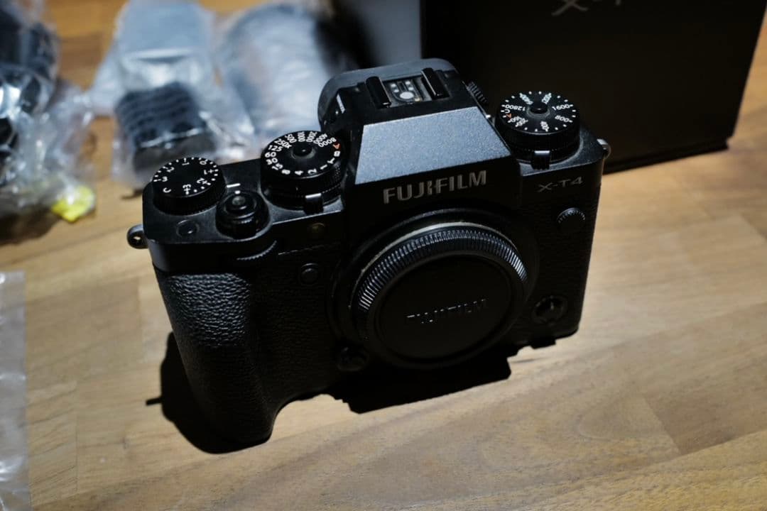 FUJIFILM フジフイルム X-T4 カメラ