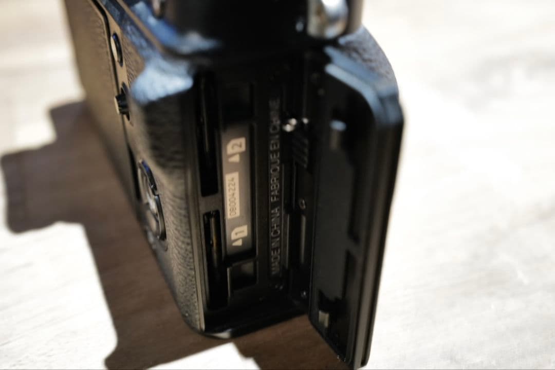 FUJIFILM フジフイルム X-T4 カメラ