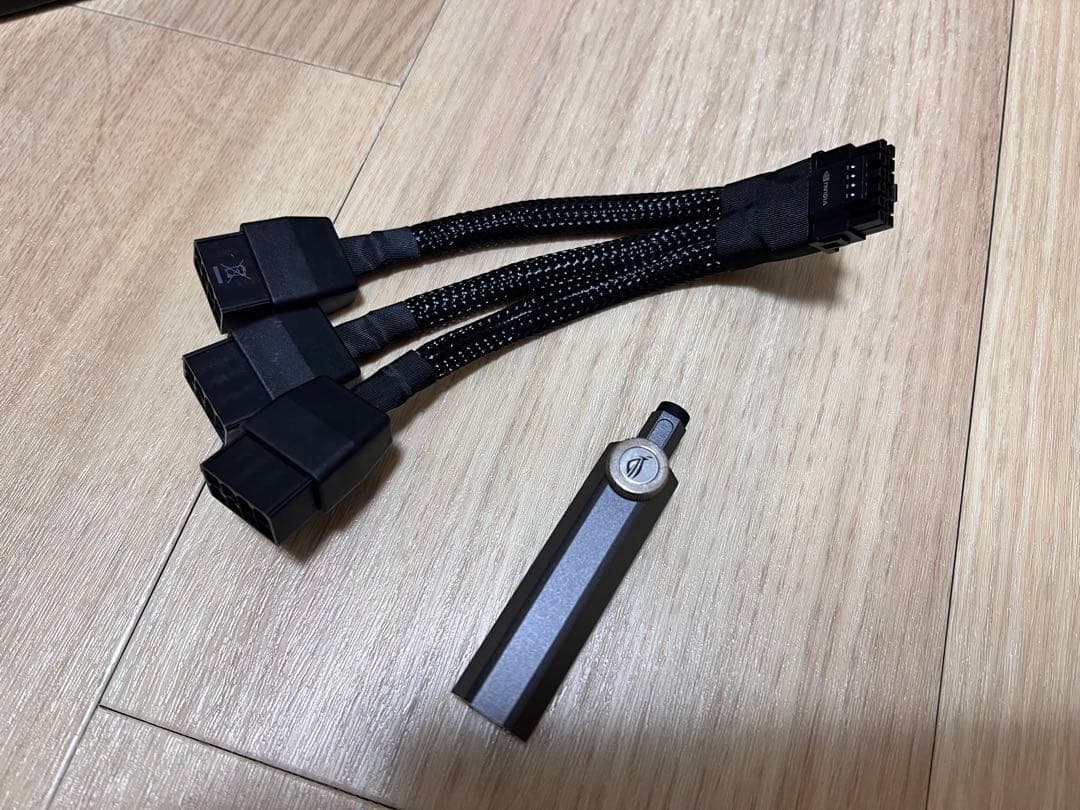 グラフィックボード・グラボ・ビデオカード ASUS ROG STRIX GeForce RTX 4070 Ti OC