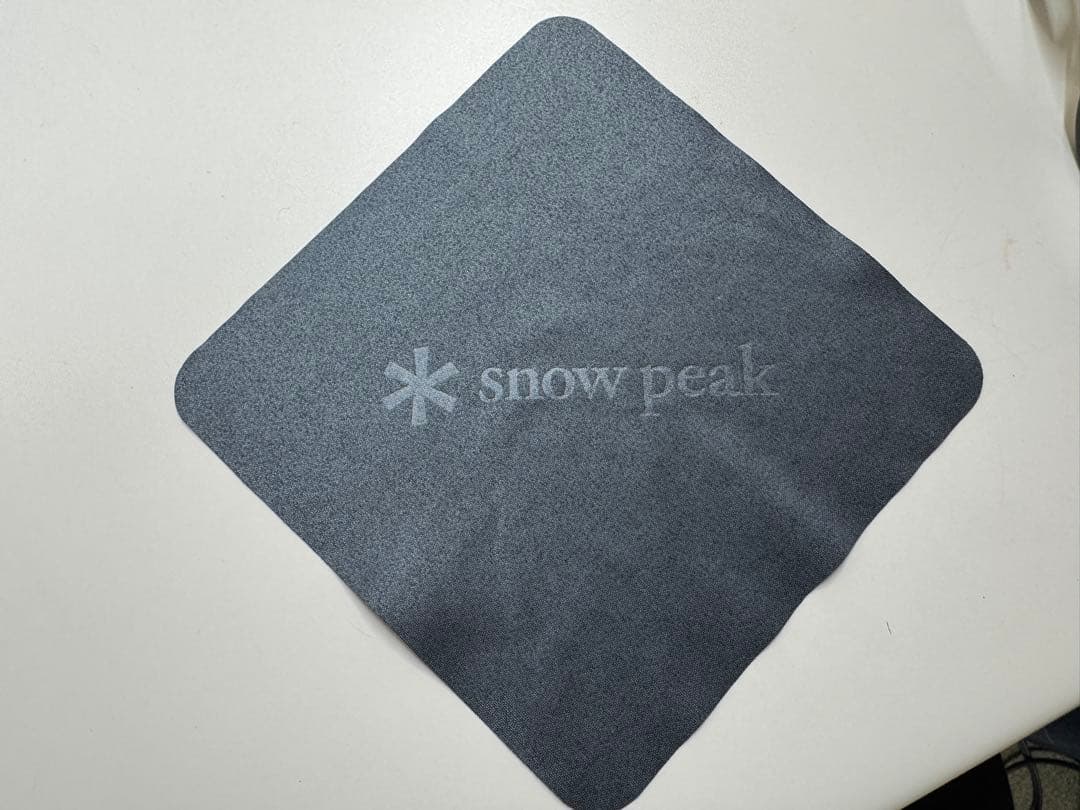 可視光調光レンズ 丸型サングラス