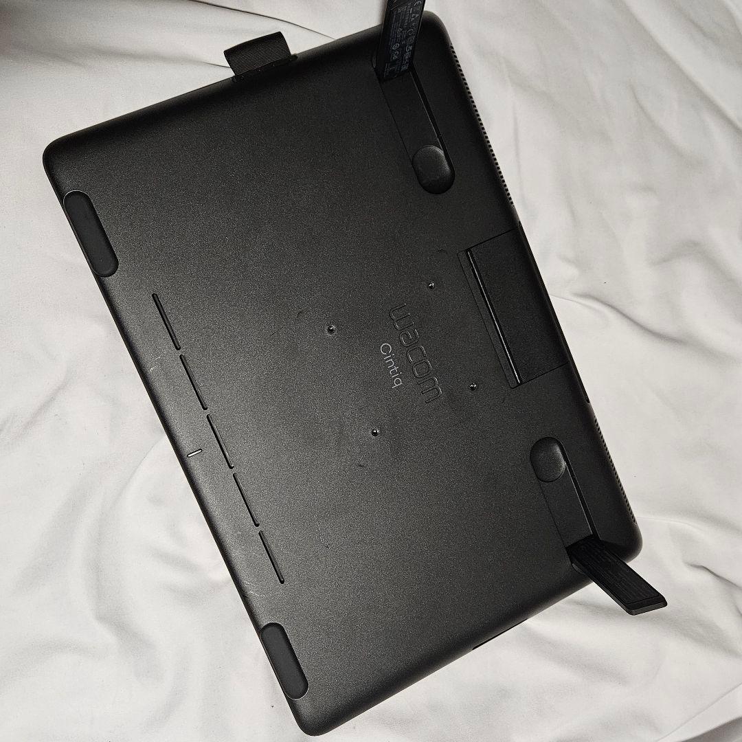 液タブ・ペンタブ Wacom Cintiq 16 FHD DTK1660K1D